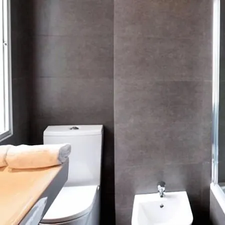 Universal Hotel 2*