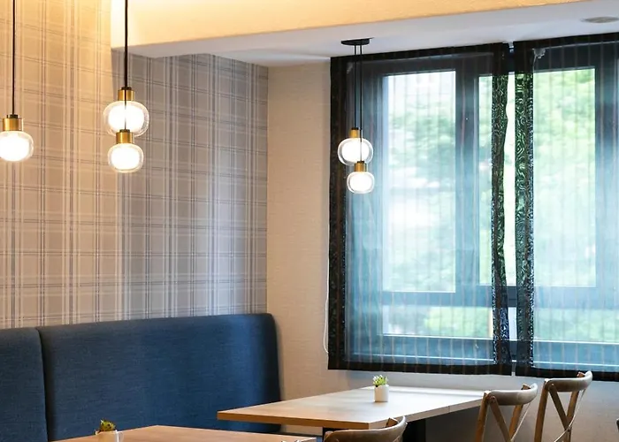 ウニヴェルサル 2* サンティアゴ・デ・コンポステーラ